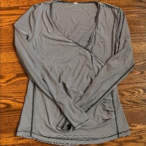 Lululemon cross top